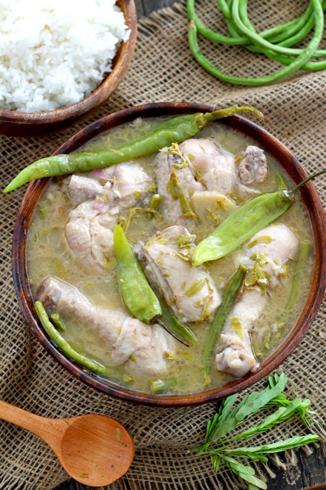 Sinampalukang Manok